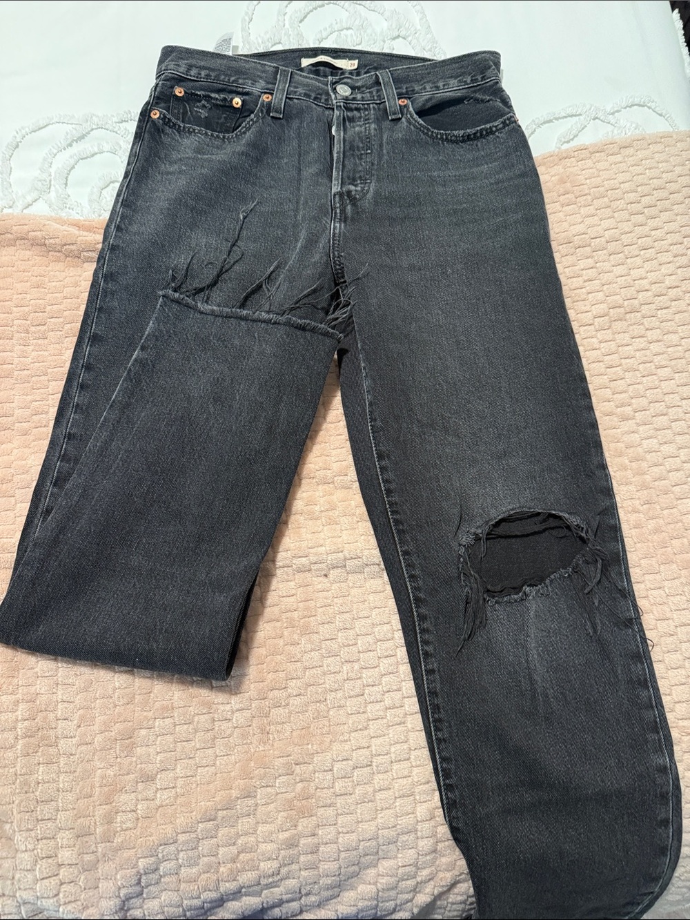 Levi’s Women’s High Waisted Black Distressed Straight-Leg Jeans